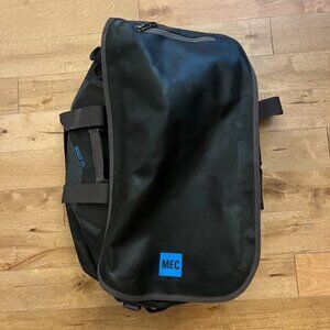 MEC Scully 30 Dry Duffle Bag